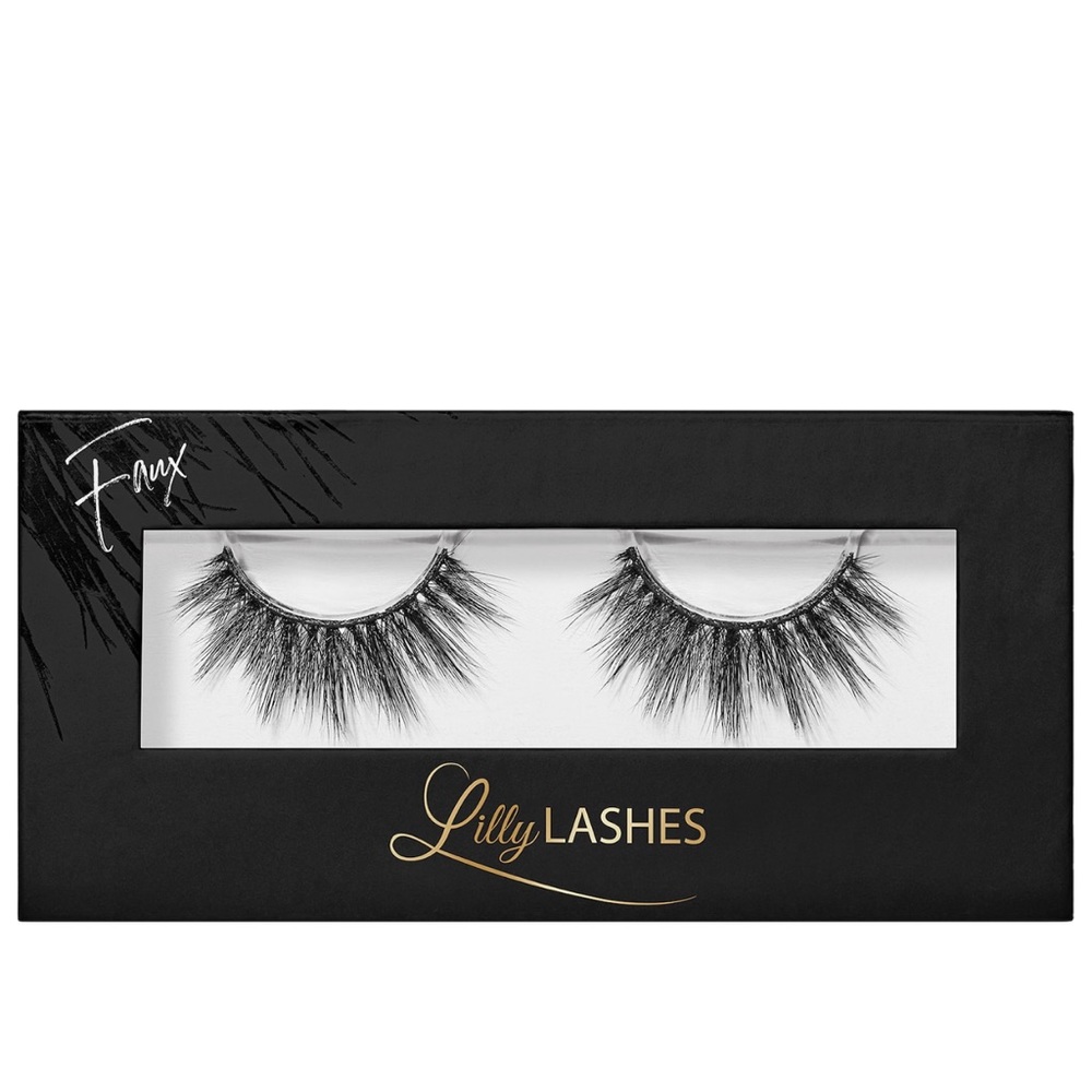 New Lilly lashes in Miami